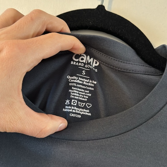 Respect the locals t-shirt - Picture 2 of 3